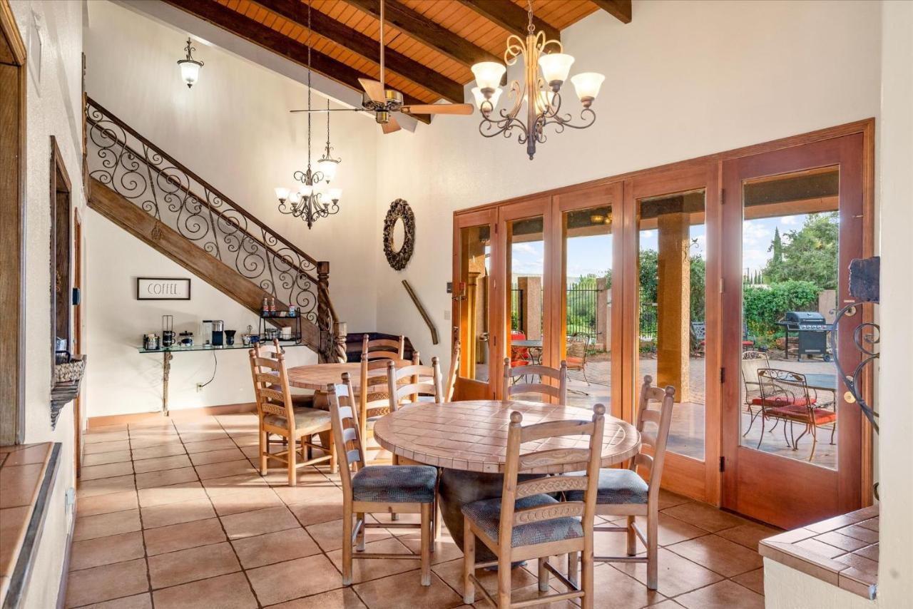 Adobe Village Villa With Private Patio - Sunset Villa Седона Экстерьер фото